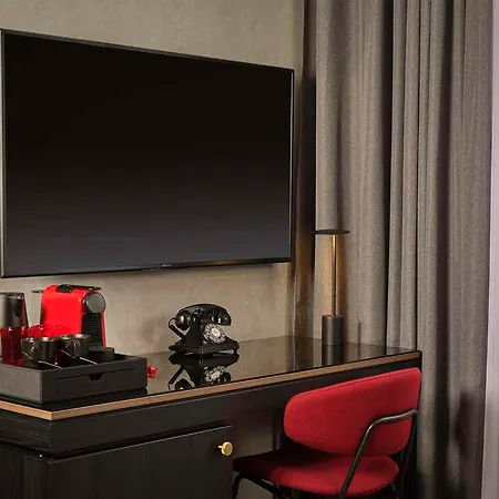 Hotel Radisson Red